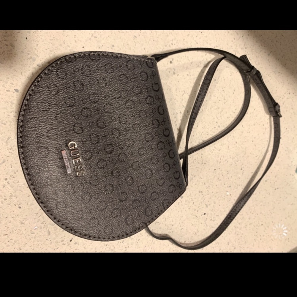 Guess crossbody purse